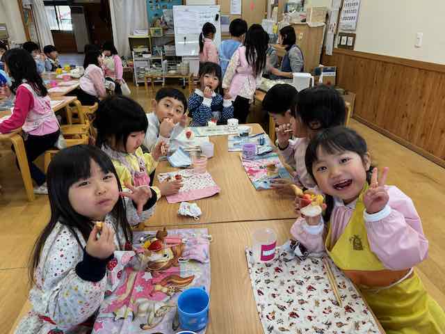 幼稚園の給食美味しく食べてくれてありがとう♪